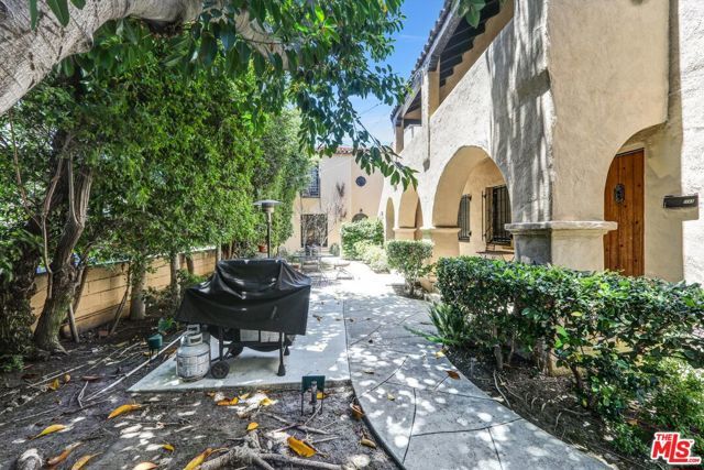 1143 Cardiff Avenue, Los Angeles, CA 90035