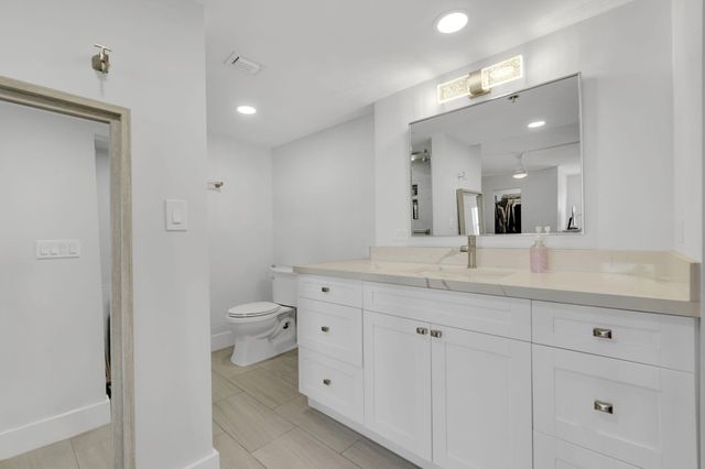 3940 INVERRARY Boulevard 803-A, Lauderhill, FL 33319