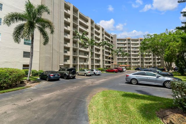 3940 INVERRARY Boulevard 803-A, Lauderhill, FL 33319