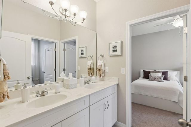 1055 ROCK CREEK STREET, Apopka, FL 32712