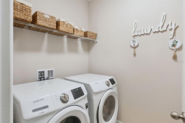 1055 ROCK CREEK STREET, Apopka, FL 32712