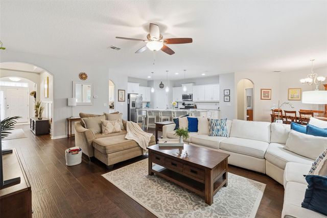 1055 ROCK CREEK STREET, Apopka, FL 32712