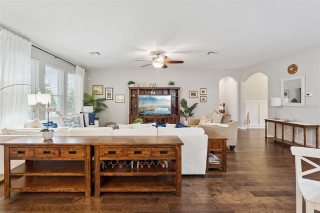 1055 ROCK CREEK STREET, Apopka, FL 32712