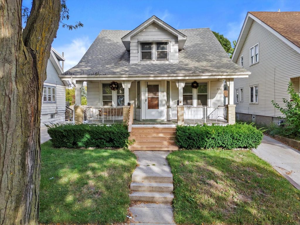 176 N 69th STREET, Milwaukee, WI 53213