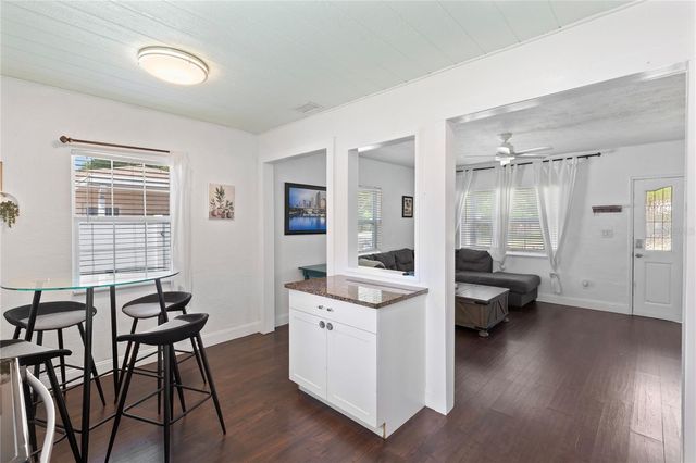 3932 W BAY COURT AVENUE, Tampa, FL 33611