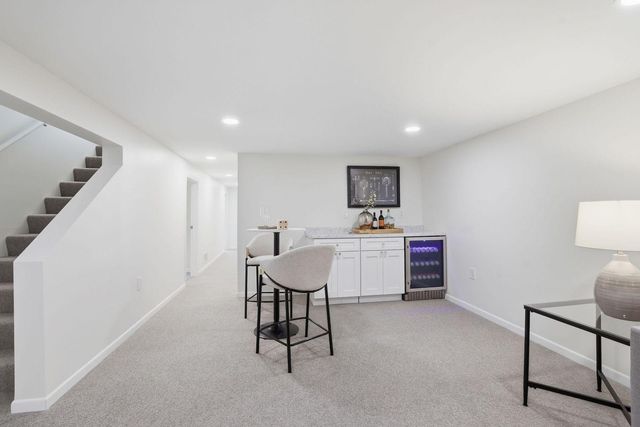 3009 W 100th Street, Bloomington, MN 55431