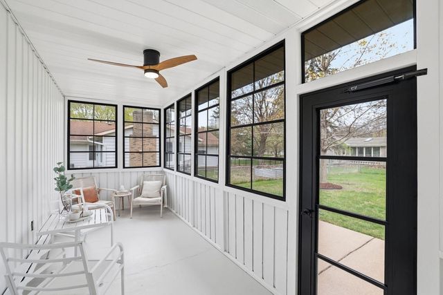 3009 W 100th Street, Bloomington, MN 55431