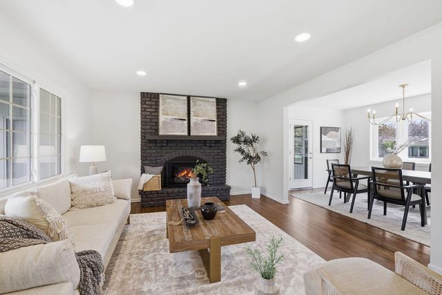 3009 W 100th Street, Bloomington, MN 55431