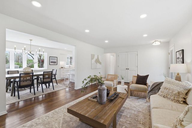 3009 W 100th Street, Bloomington, MN 55431