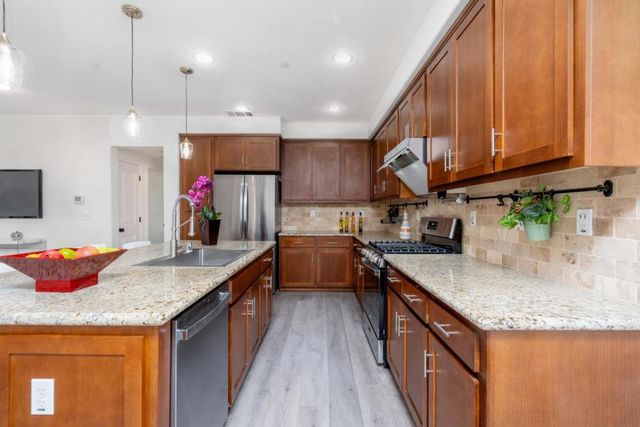 1864 Lee Way, Milpitas, CA 95035