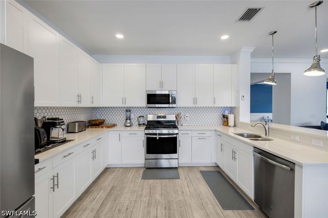 4500 Aurora ST, Naples, FL 34119