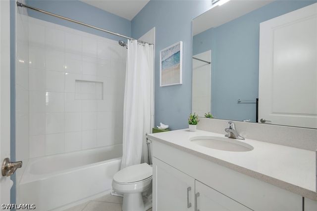 4500 Aurora ST, Naples, FL 34119