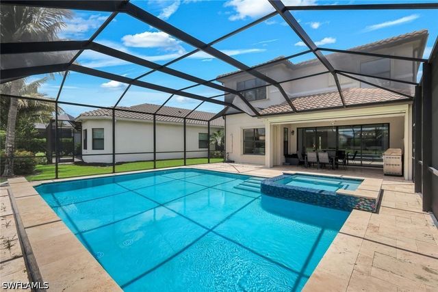 4500 Aurora ST, Naples, FL 34119