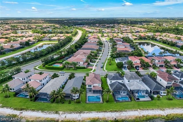 4500 Aurora ST, Naples, FL 34119