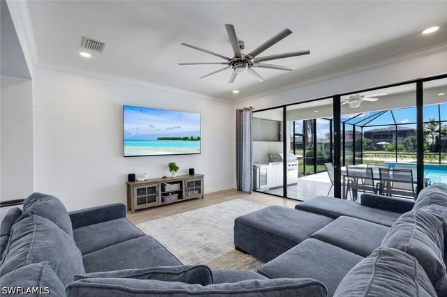4500 Aurora ST, Naples, FL 34119