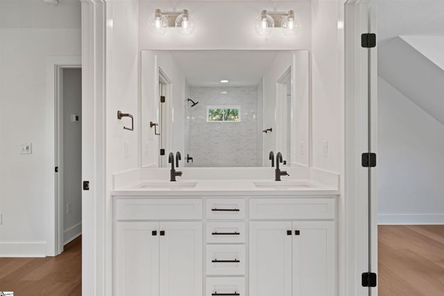 34 Lowndes Hill Road, Greenville, SC 29607