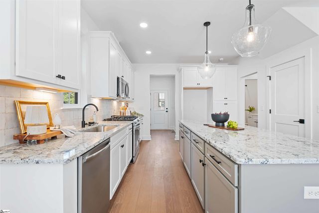 34 Lowndes Hill Road, Greenville, SC 29607
