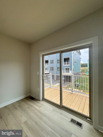 14134 SLATE ST, Woodbridge, VA 22193