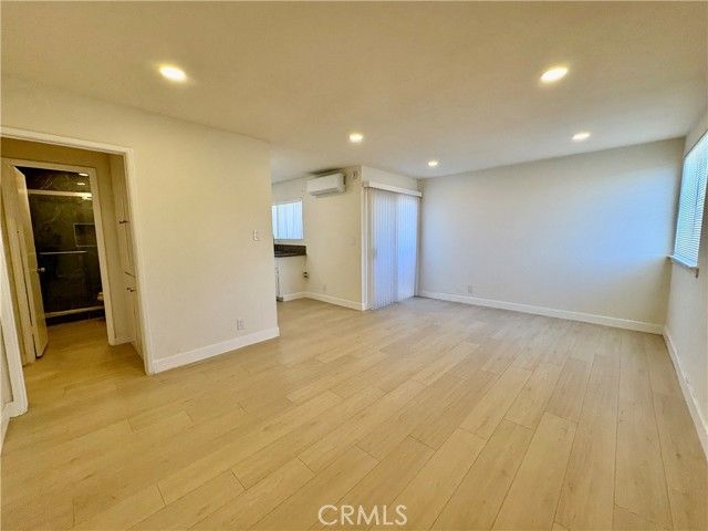 660 E 6th Street C, Azusa, CA 91702