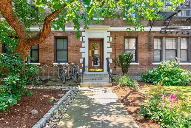 66 Queensberry Street 319, Boston, MA 02215