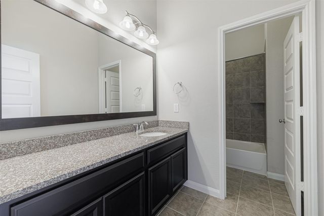 20318 Peralta Cliff Trail, Richmond, TX 77407