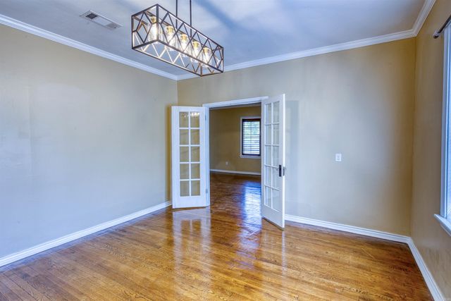 220 College St, Lonoke, AR 72086