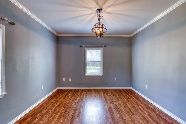 220 College St, Lonoke, AR 72086