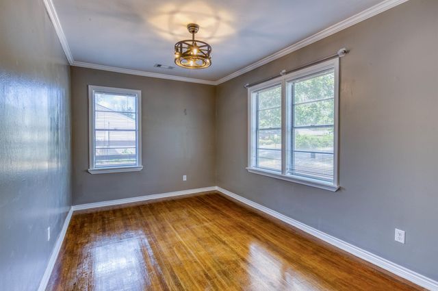 220 College St, Lonoke, AR 72086