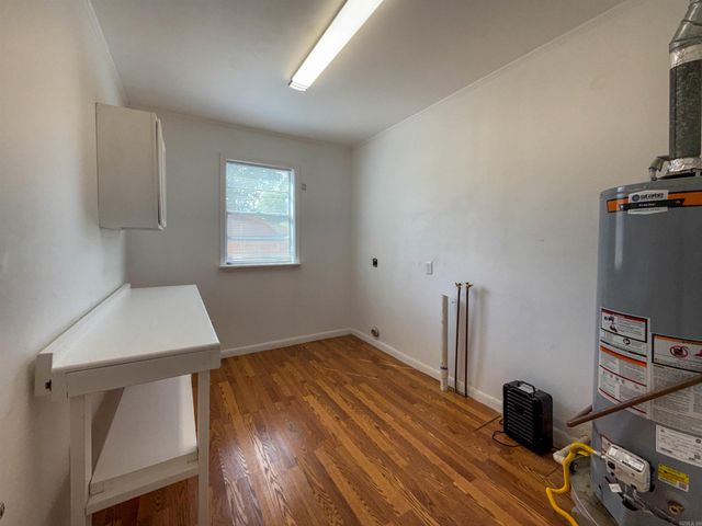 220 College St, Lonoke, AR 72086