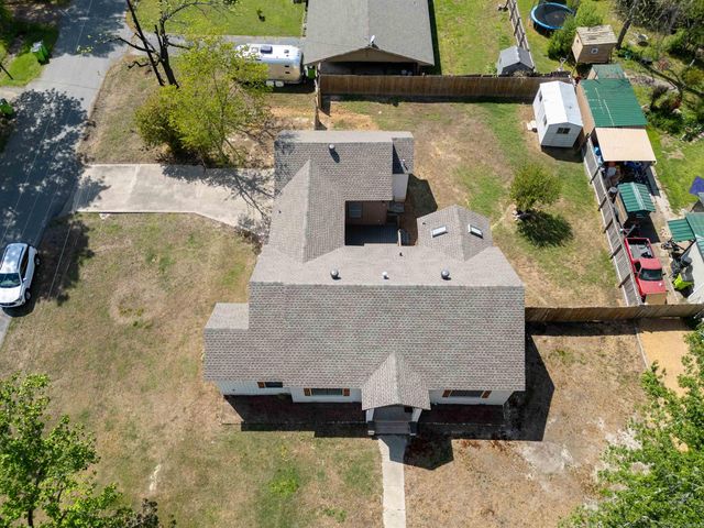 220 College St, Lonoke, AR 72086