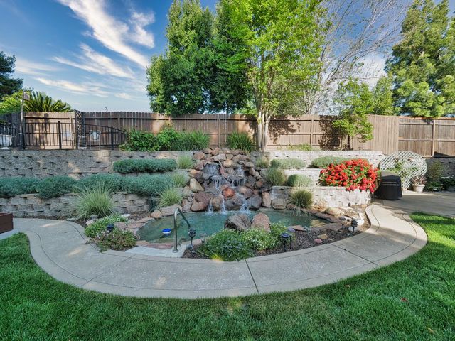 1666 Renpoint Way, Folsom, CA 95630