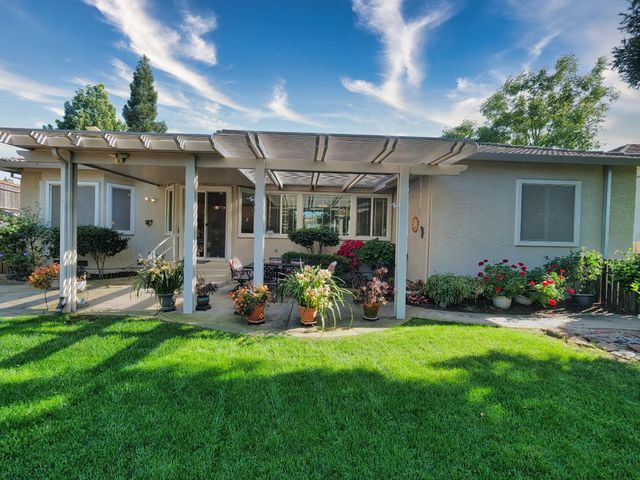 1666 Renpoint Way, Folsom, CA 95630