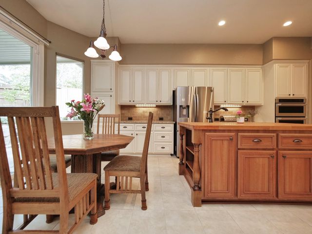 1666 Renpoint Way, Folsom, CA 95630