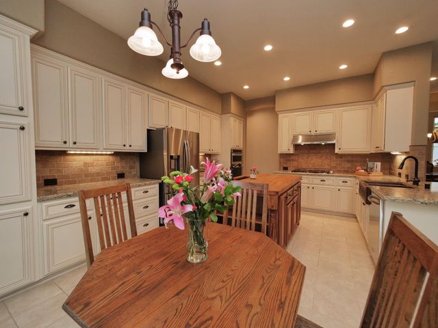 1666 Renpoint Way, Folsom, CA 95630