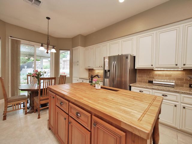 1666 Renpoint Way, Folsom, CA 95630