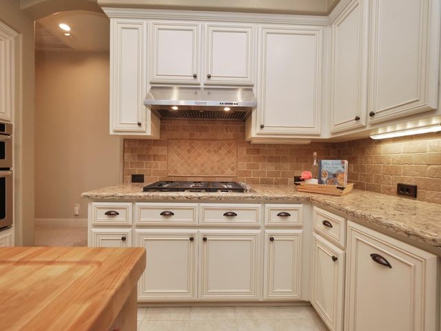 1666 Renpoint Way, Folsom, CA 95630