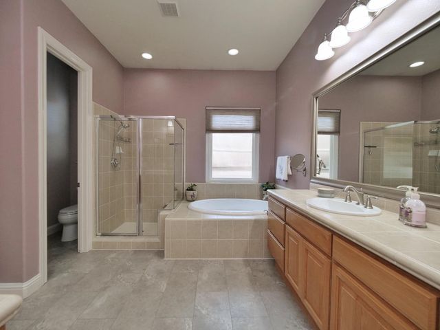 1666 Renpoint Way, Folsom, CA 95630