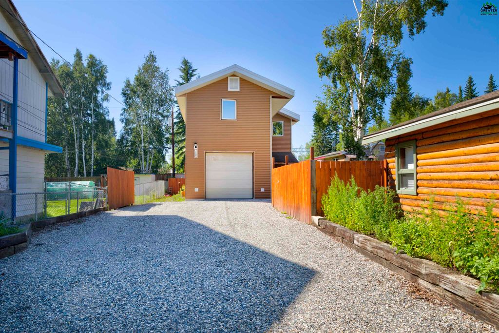 1738 ALASKA WAY, Fairbanks, AK 99701