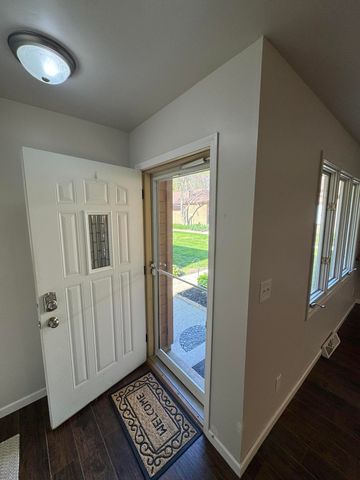 1605 Earthstone Drive, Valparaiso, IN 46383