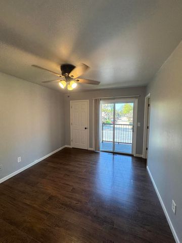 1605 Earthstone Drive, Valparaiso, IN 46383