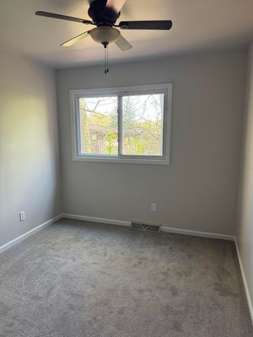 1605 Earthstone Drive, Valparaiso, IN 46383