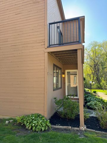 1605 Earthstone Drive, Valparaiso, IN 46383