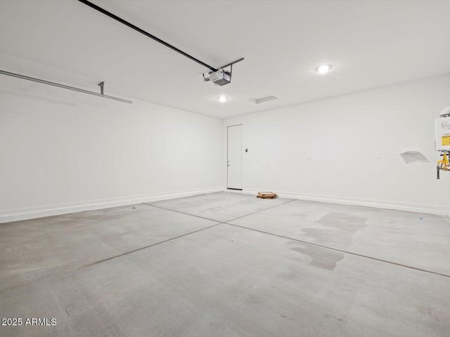 8526 W Saratoga Way, Florence, AZ 85132