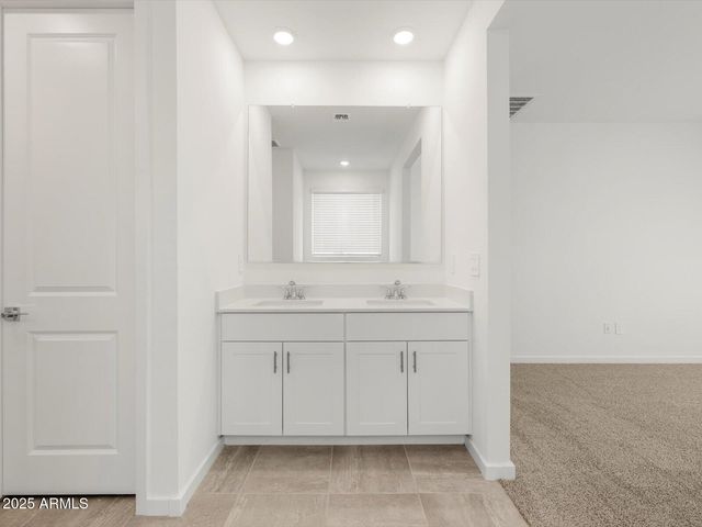 8526 W Saratoga Way, Florence, AZ 85132