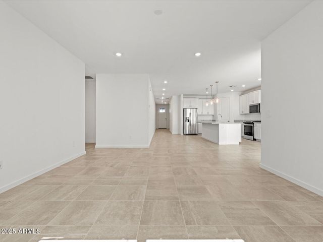 8526 W Saratoga Way, Florence, AZ 85132