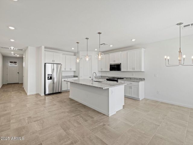 8526 W Saratoga Way, Florence, AZ 85132