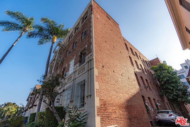 621 S Dunsmuir Avenue, Los Angeles, CA 90036
