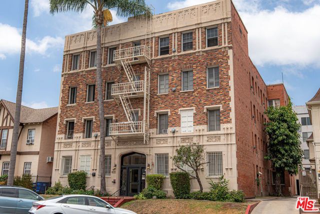621 S Dunsmuir Avenue, Los Angeles, CA 90036