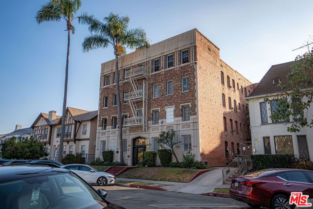 621 S Dunsmuir Avenue, Los Angeles, CA 90036