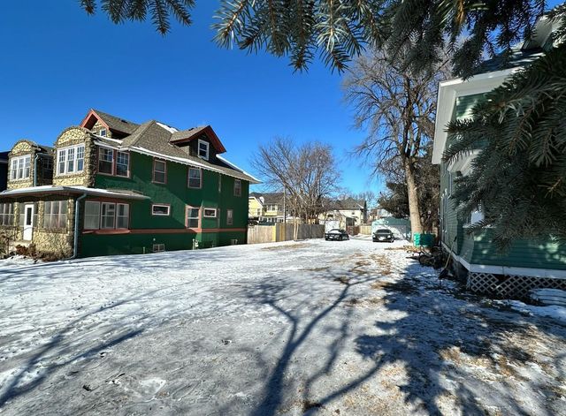 909 Dayton Avenue, Saint Paul, MN 55104